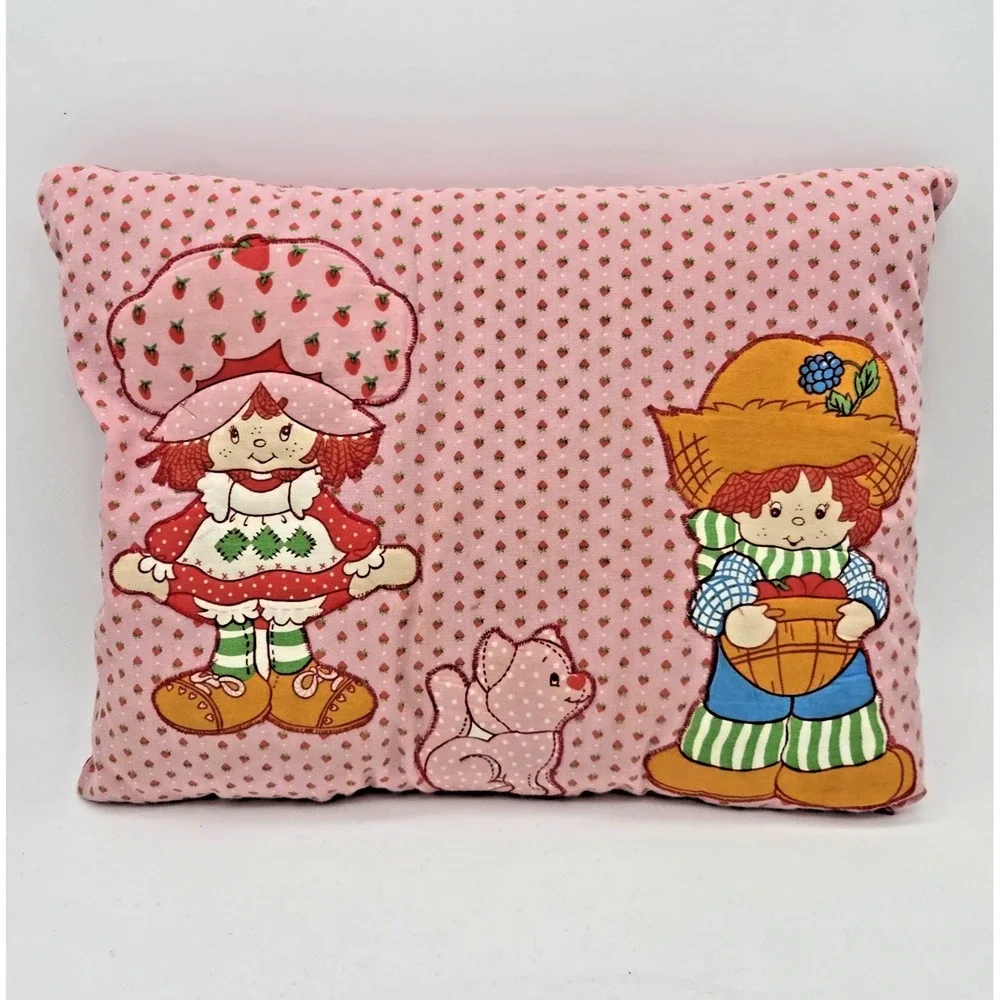 Strawberry Shortcake Throw Pillow 18